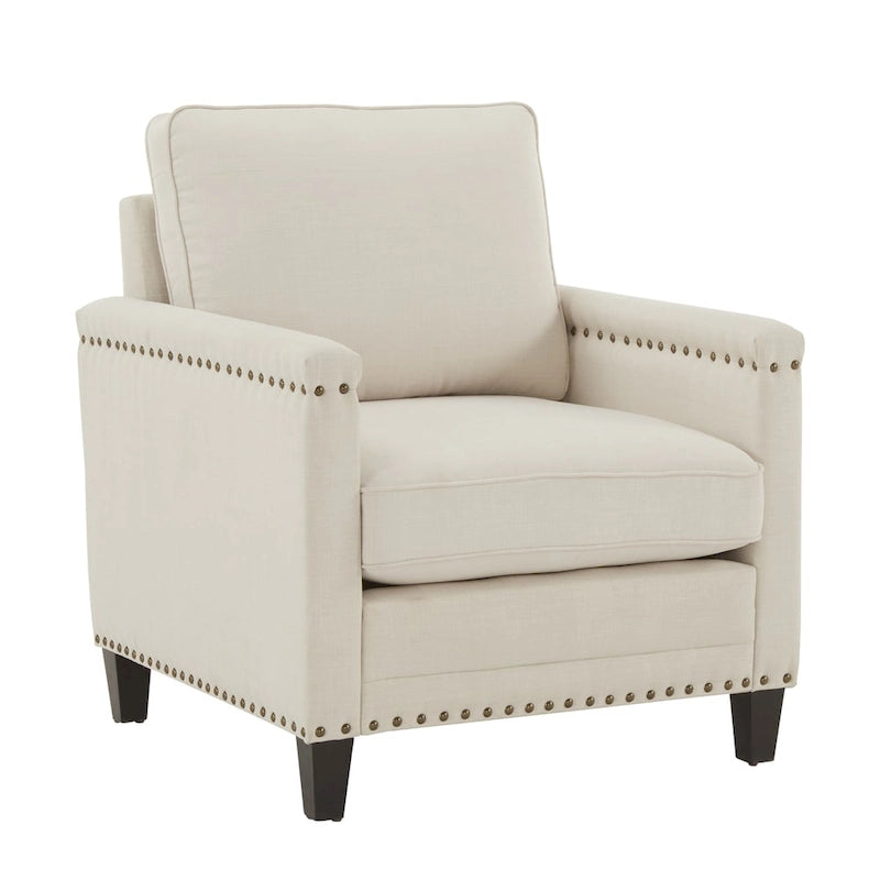Chaise en tissu ivoire avec garniture cloutée