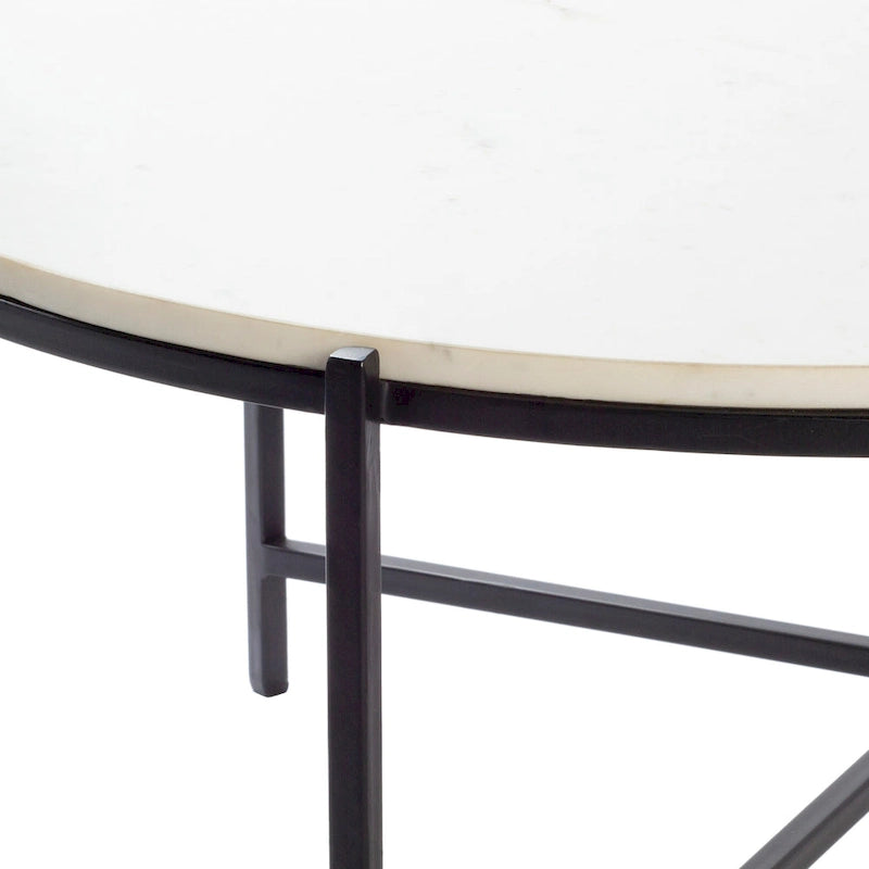 Table basse moderne artisanale en marbre et métal mat